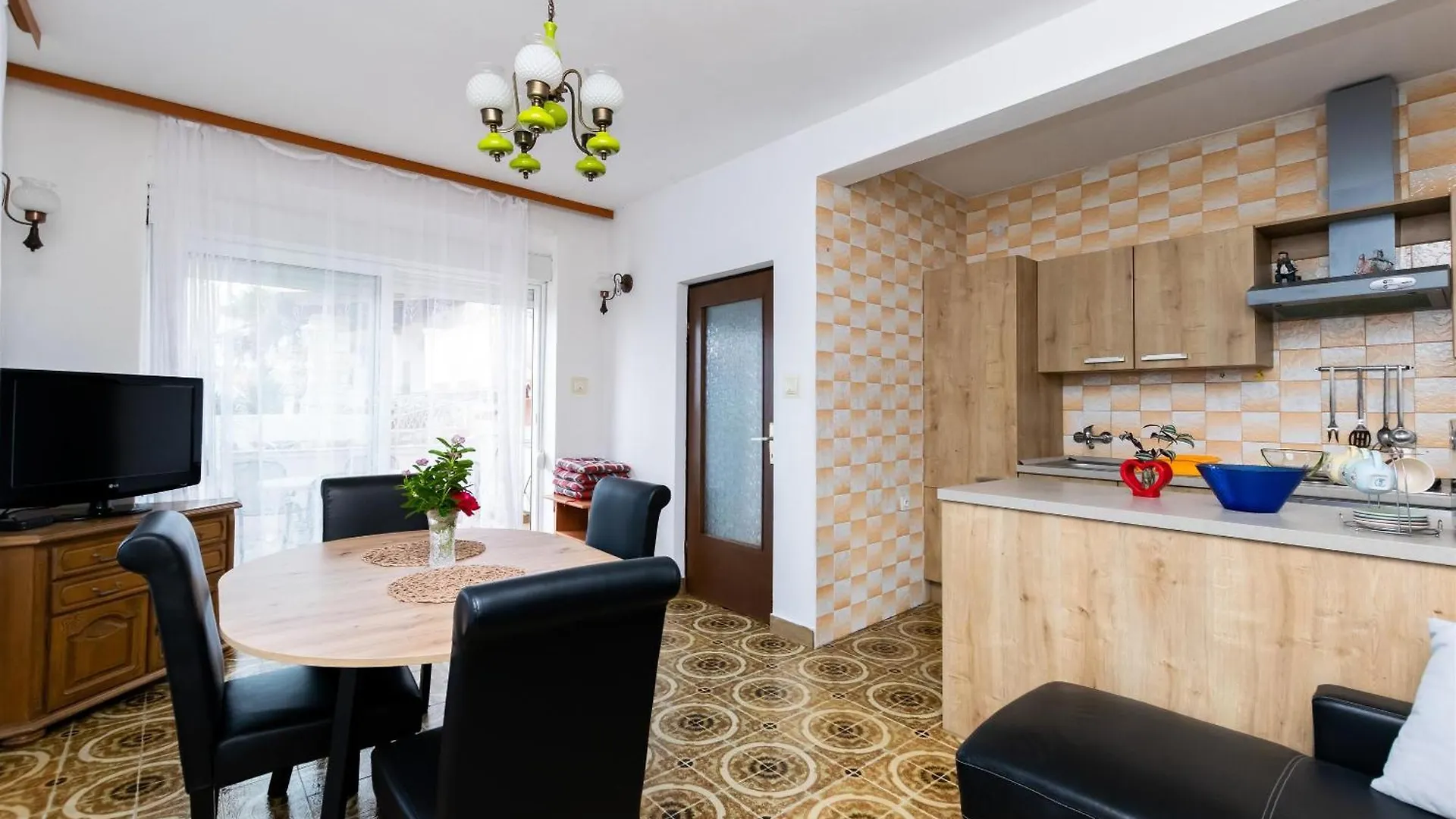 Apartments Antonija Kampor 0*,